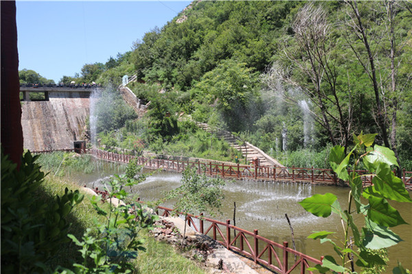 “荷風送香氣，竹露滴清響”洛陽隆中重工2019年度員工旅游活動--登封大熊山仙人谷一日游